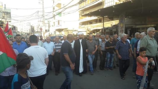 مسيرة في البداوي احتجاجاً على إجراءات وزارة العمل
