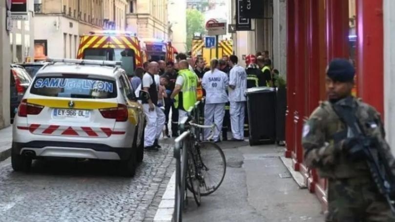 قتيل وثمانية جرحى في إعتداء بالسلاح الأبيض في فرنسا
