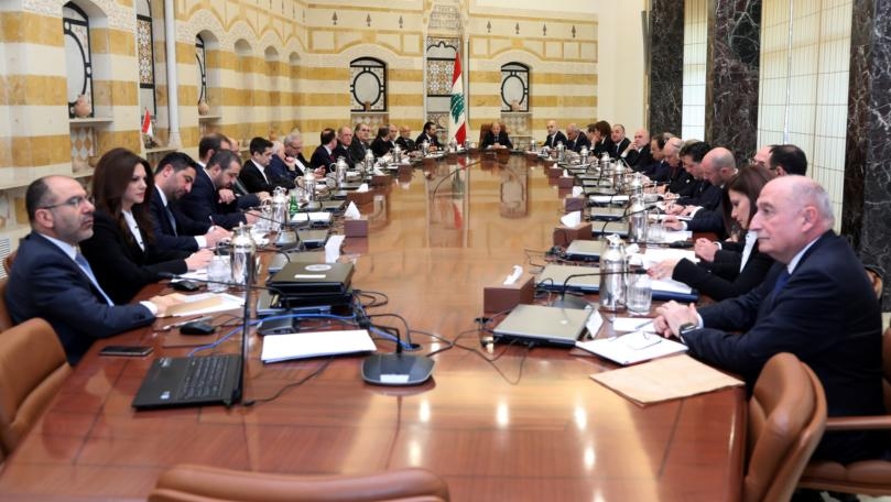 حكومة بلا عمل...