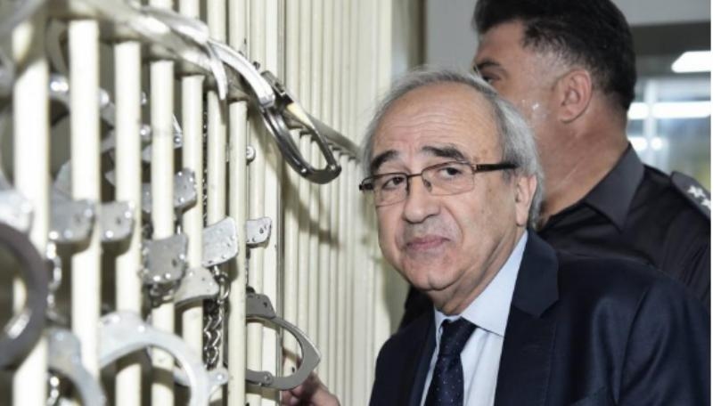 "مسرحية" خلاف أهل القصر لم تصمد إلى العصر