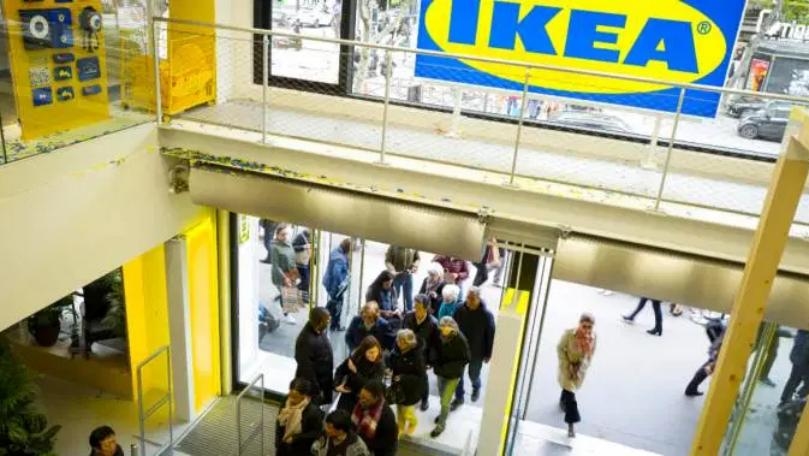 Police Shuts Down a Massive 3,000-Person Game of Hide-and-Seek in a Store