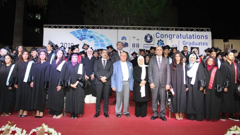 بهية الحريري رعت تخريج طلاب معهد صيدا الفني