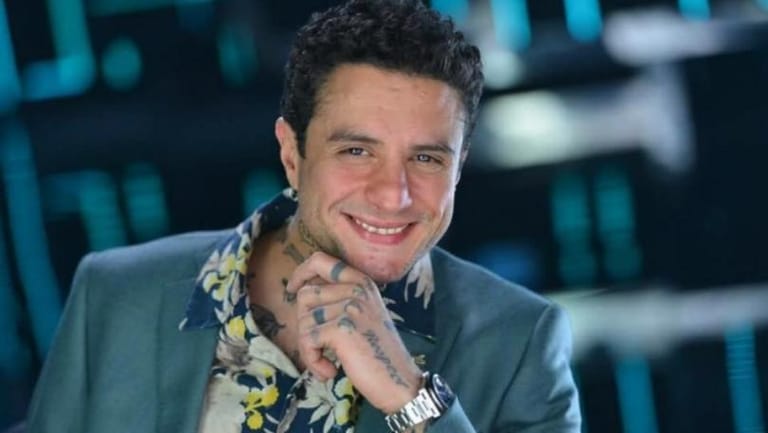 أحمد الفيشاوي ينهمر بالبكاء في مهرجان الجونة