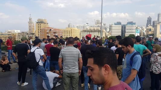 مراسل mtv: وقفة احتجاجيّة جديدة تحت جسر الرينغ باتجاه بشارة الخوري