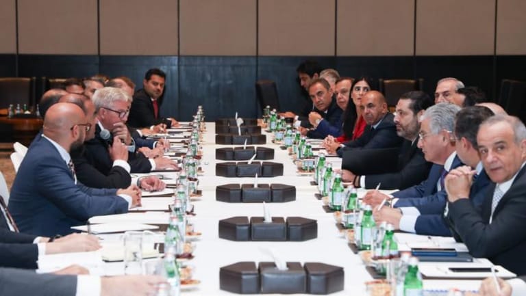 Hariri meets with British companies in the UAE