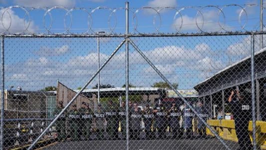 Migrant protesters occupy U.S.-Mexico border bridge, crossing closed