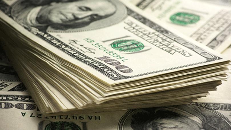 فك ارتباط الليرة بالدولار: دواء مُرّ وحل وحيد