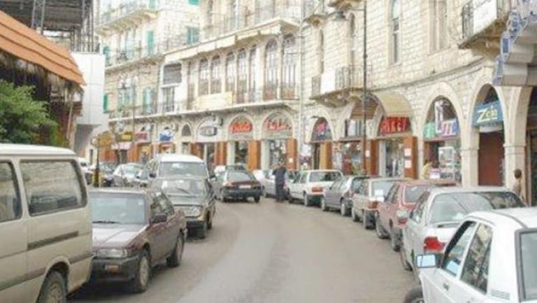 ما هي الطرقات المقطوعة ضمن عاليه؟