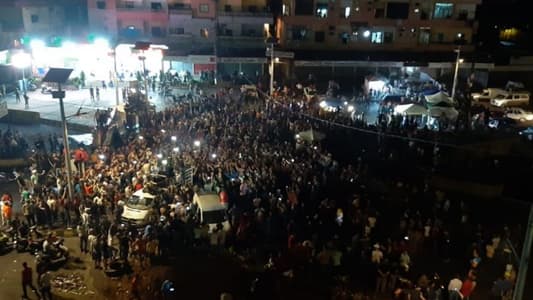 Photo: Massive protest at Al-Abdeh roundabout in Akkar