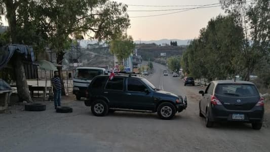 NNA: Kfarhazir-Chekka highway blocked with parked cars