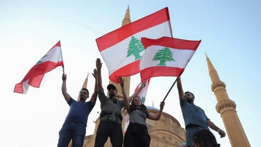 بيان الحراك: نطلب من القوات المسلحة وعلى رأسها الجيش الوطني حماية المتظاهرين في كلّ المناطق والأشخاص الذين تعرضوا للتهديد في أماكن سكنهم