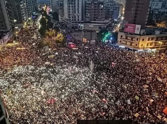 الإنتفاضة تتصاعد... وإرباك سياسي غير مسبوق