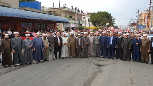 المتظاهرون في ساحة حلبا طالبوا بإعطاء عكار حقوقها