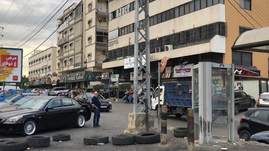 MTV correspondent: Massive protest in Jbeil despite the rainy weather