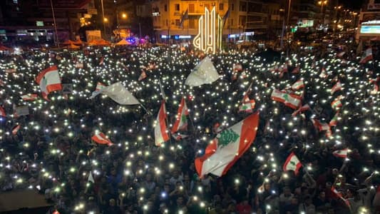 بالصورة: ساحة النور في طرابلس تغصّ بالمتظاهرين لليوم التاسع على التوالي