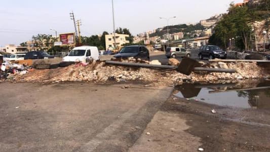 MTV correspondent in Okaibe: The Lebanese army has withdrawn from Okaibe after protesters insisted on not opening the road