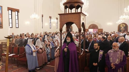 قداس في برج حمود على نية السلام في لبنان