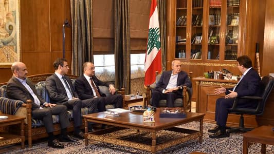 Berri meets "Strong Lebanon" bloc delegation, Tashnag Party Secretary General