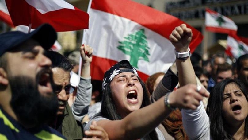 الزميلة رنين إدريس للـmtv: من المعيب أن نكون كإعلام مكسر عصا مع عدم تدخّل القوى الأمنية في وقتٍ يتمّ ضرب مسنّين ونساء