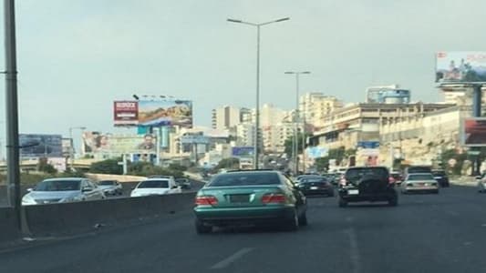 MTV correspondent: Zouk highway open to traffic in both directions and the army formed a human chain between cars and demonstrators