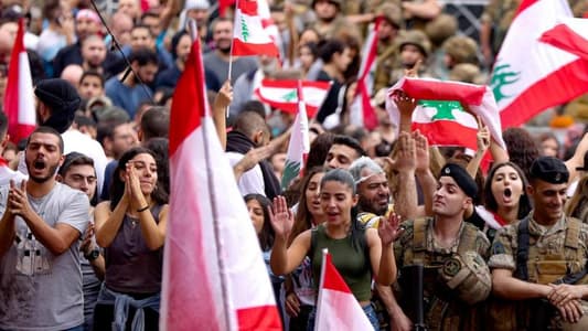 مراسلة mtv: سيصدر بيان موحّد للحراك عند الساعة الرابعة لتحديد مهلة زمنية لتشكيل الحكومة وإلا سيتمّ اللجوء الى خطوات تصعيدية 