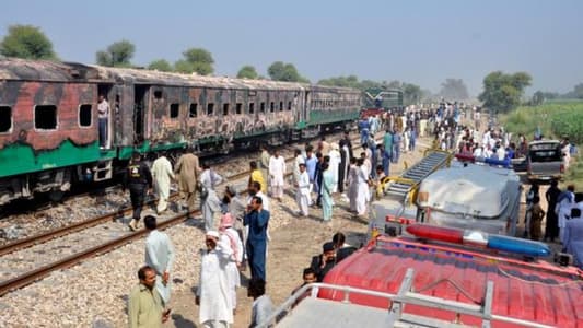 Fire engulfs Pakistani train, kills at least 65