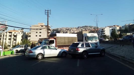 Scuffles on Ghazir Highway over road closure