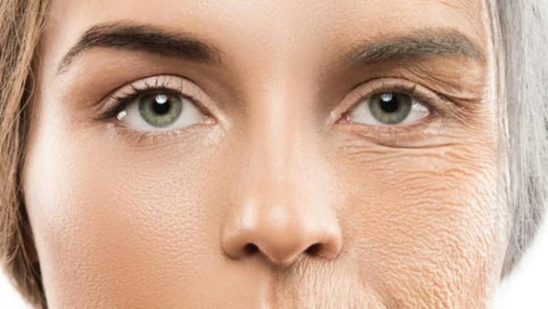 غسل الوجه بانتظام وتناول الفيتامين C للوقاية من التجاعيد المبكرة