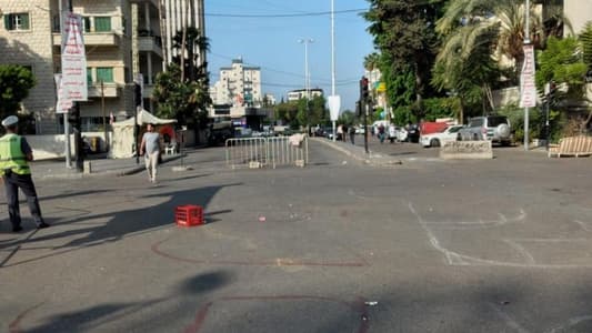 Protesters set up tents in Sidon