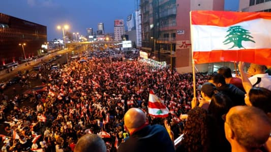 مواجهة بين قوة من الجيش اللبناني ومتظاهرين على الطريق الداخليّة في جل الديب