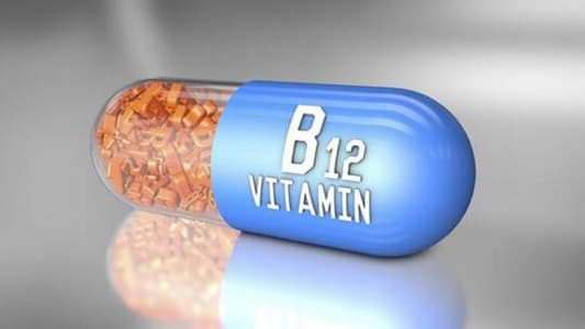 الألم المُفاجئ في راحة اليد يدلّ على نقص فيتامين B12