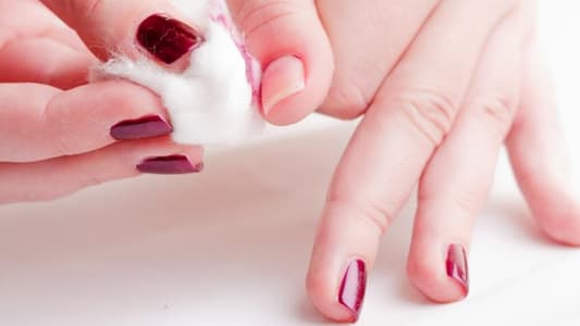 10 Mistakes That Are Destroying Your Nails