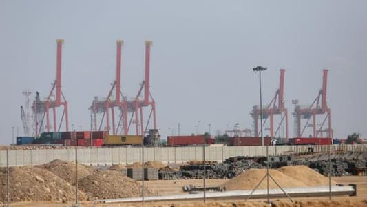 Security forces reopen entrance to key Iraqi port