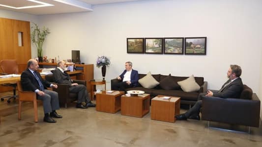 Geagea confers with British Ambassador over developments in Lebanon and the region