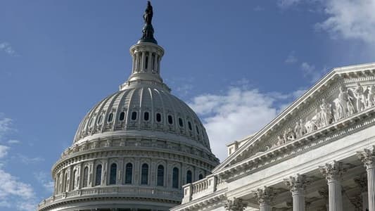 Errant plane leads to brief lockdown at White House, Capitol