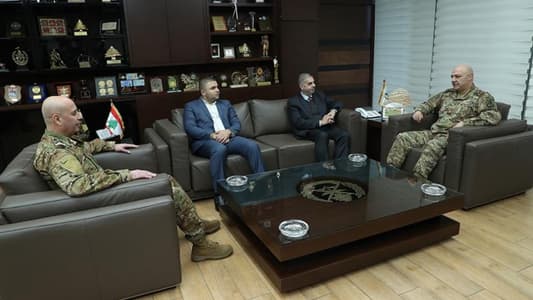 قائد الجيش استقبل رئيس بلدية ببنين 