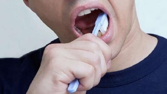 تنظيف الأسنان بالفرشاة 3 مرات يومياً يُقلّل من خطر الإصابة بفشل القلب