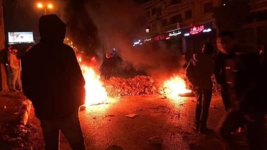 بالصورة: قطع طريق خلدة في هذه الاثناء
