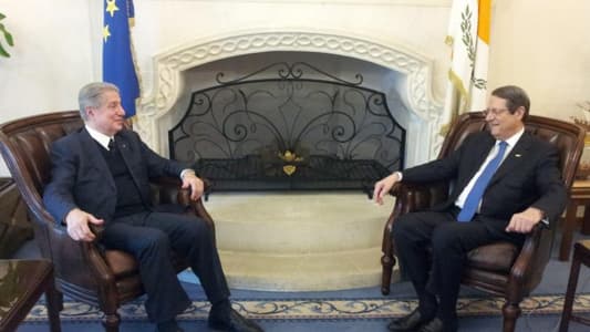 Gemayel meets Cypriot President in Nicosia
