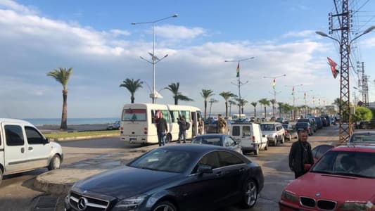 مراسلة mtv من صور: "قافلة الثورة" تتحضّر للإنطلاق في مسيرة من ساحة العلم إلى كافة المناطق اللبنانية وصولاً إلى الشمال وستتوقف في عدّة أماكن
