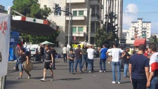 Sidon's Elia Square turns into a meeting place to help the needy