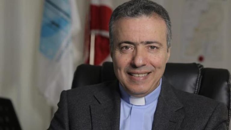 الإنسان ينتهك حقوقه!