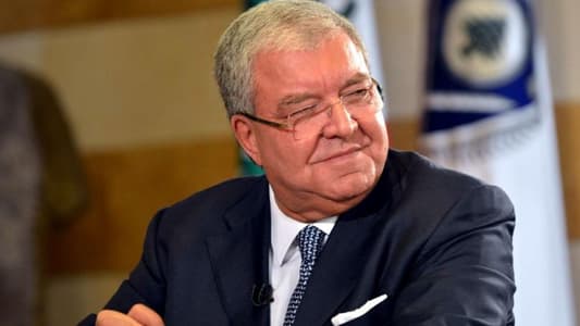 المشنوق: هدى سلوم من أنزه الموظفين وتوقيفها تجاوز القانون