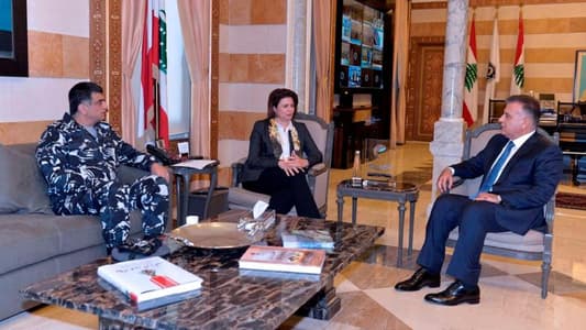 Hassan discusses security updates with Ibrahim, Othman