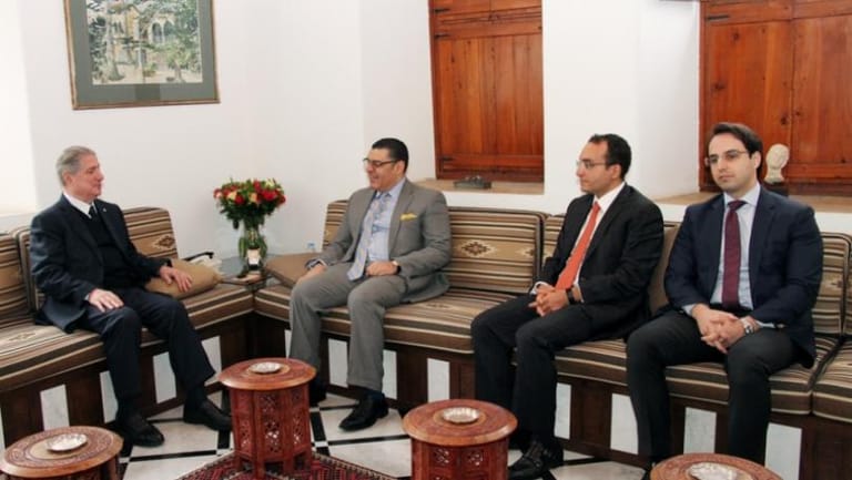 سفير مصر زار الجميل: للإسراع بتأليف الحكومة لأنها المفتاح الأساس للاستقرار