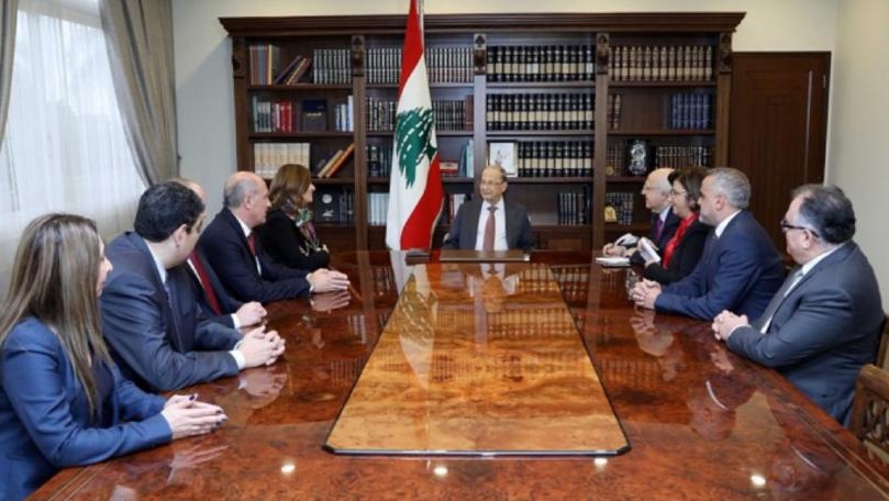 Aoun receives copy of first license of drilling an oil well in Lebanon from Minister Boustani