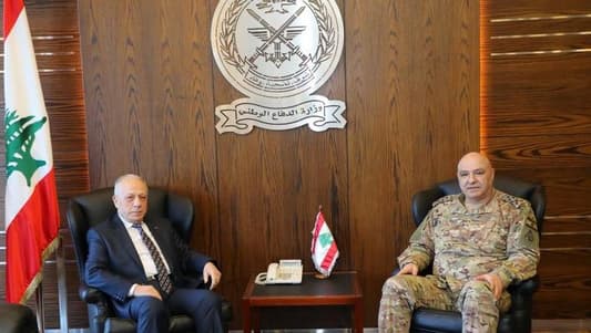 Defense Minister meets Army Commander