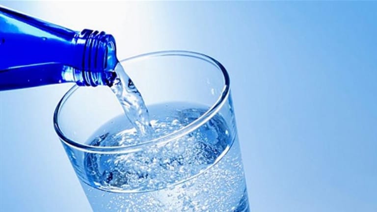 فوائد المياه الغازية غير المحلاة