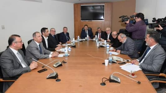 لجنة الاقتصاد والتخطيط اجتمعت بحضور حاكم مصرف لبنان للنظر في الوضع الطارئ