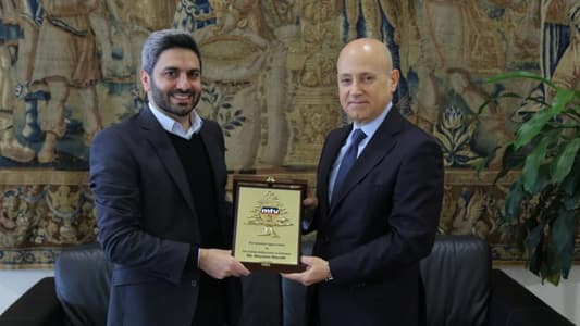 السفير الايطالي مُكرّماً في لبنان من قِبل mtv